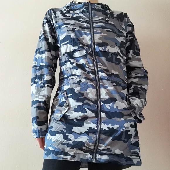 CAMO RAIN JACKET - Picture 2 of 5
